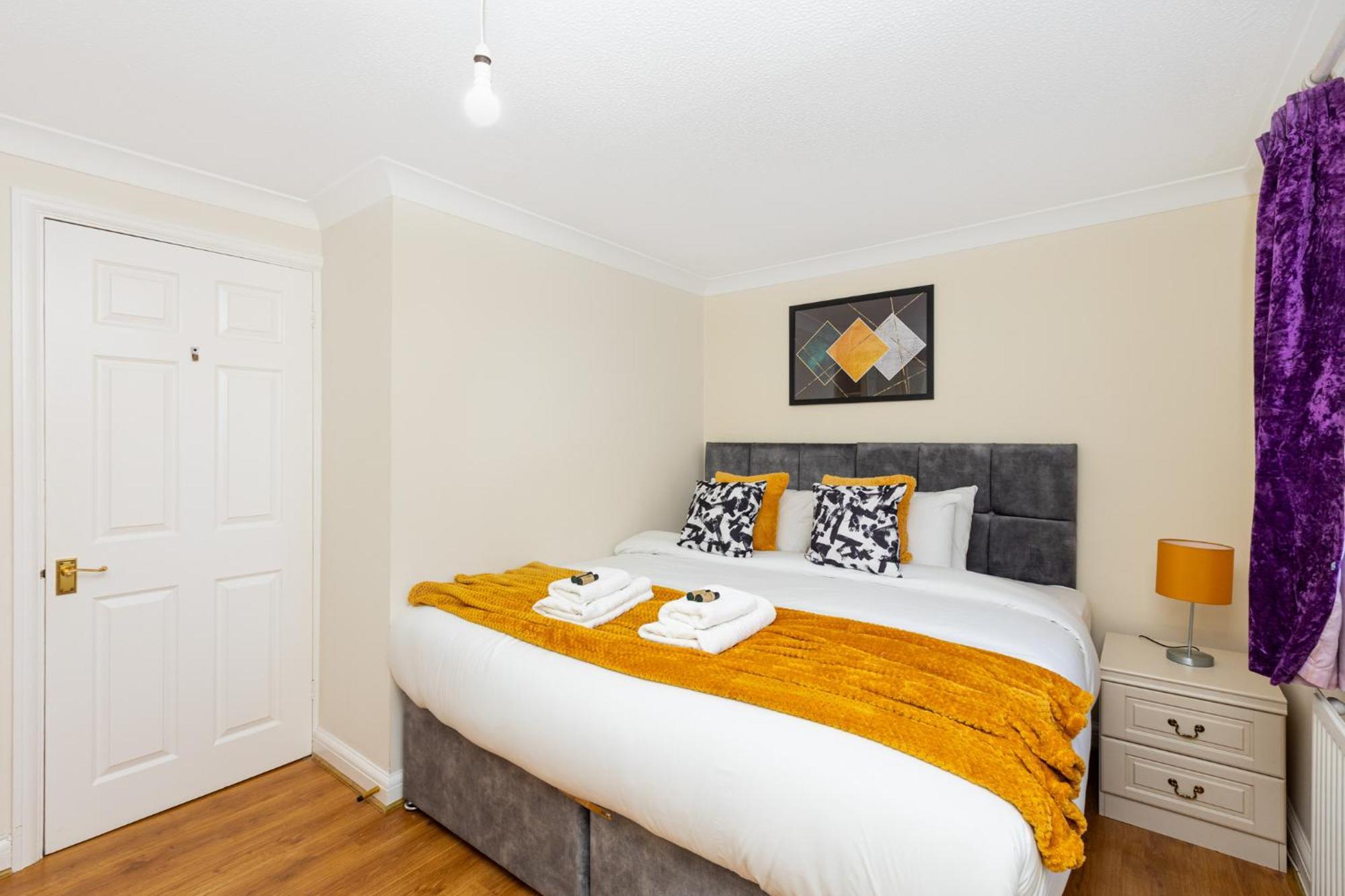 Charming 1Br Flat, Canning Town, Excel, City Hall London Bagian luar foto