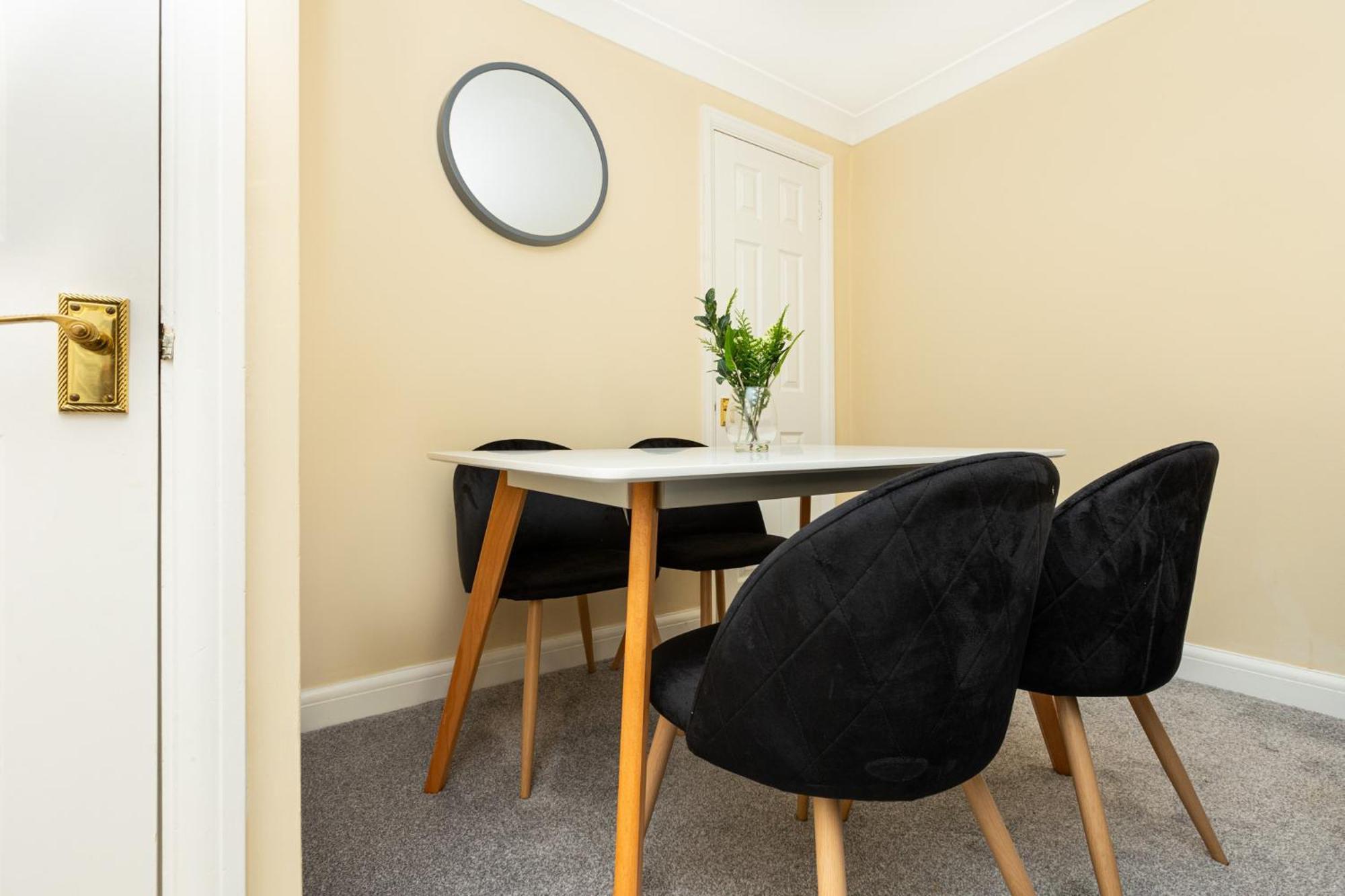 Charming 1Br Flat, Canning Town, Excel, City Hall London Bagian luar foto