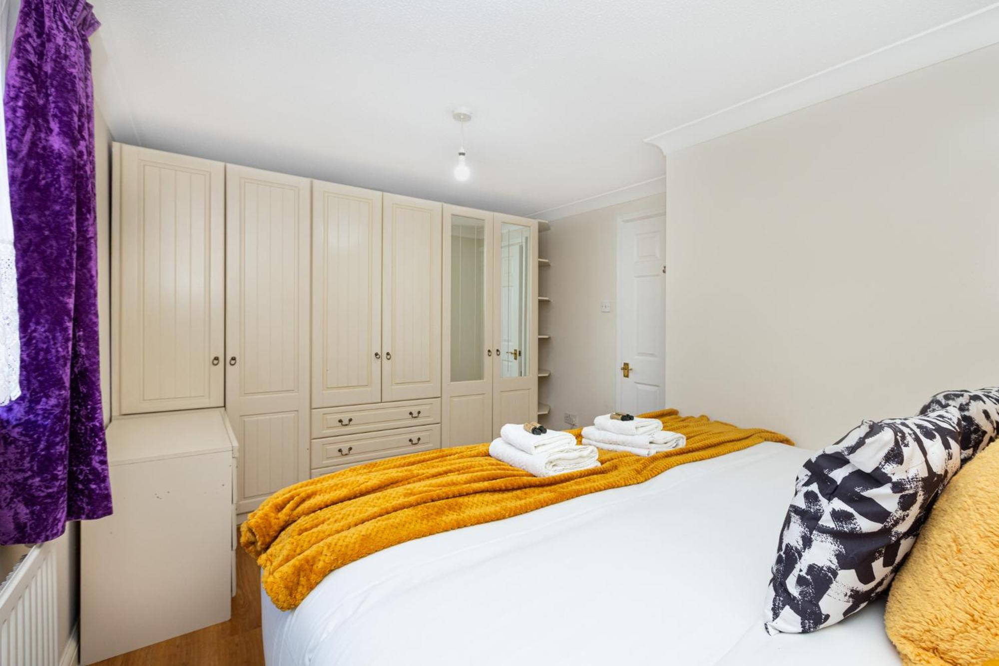 Charming 1Br Flat, Canning Town, Excel, City Hall London Bagian luar foto