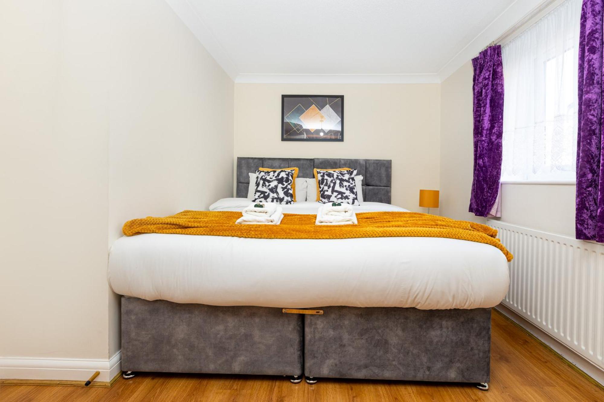 Charming 1Br Flat, Canning Town, Excel, City Hall London Bagian luar foto