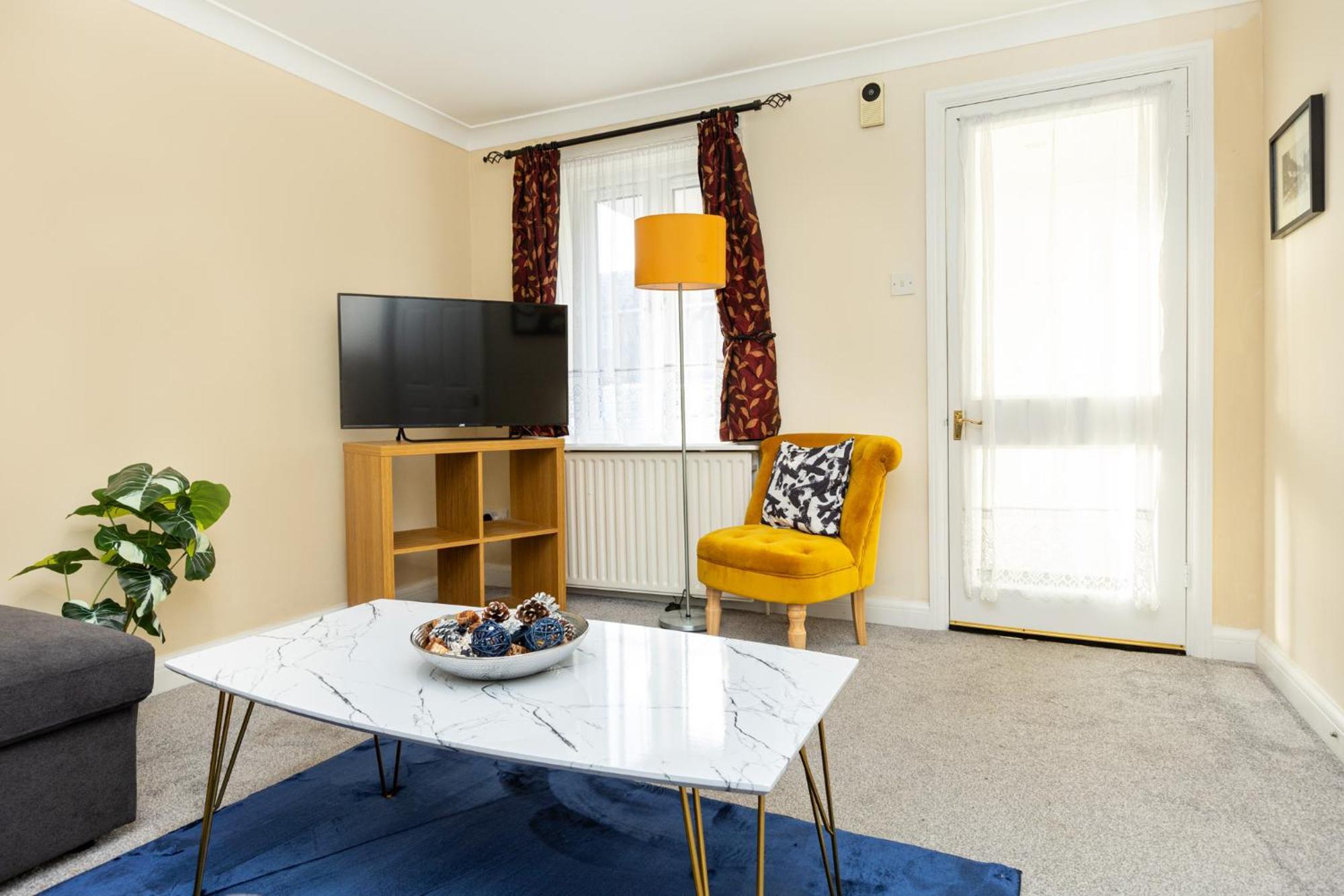 Charming 1Br Flat, Canning Town, Excel, City Hall London Bagian luar foto